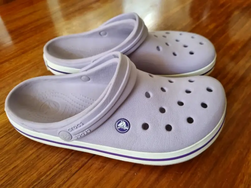 Zuecos Crocs unisex color lila - 2
