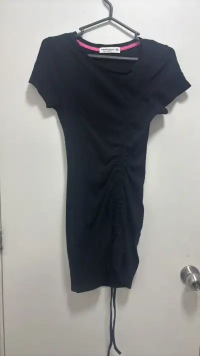 Vestido negro ajustado para mujer talla 16 - miniatura 1