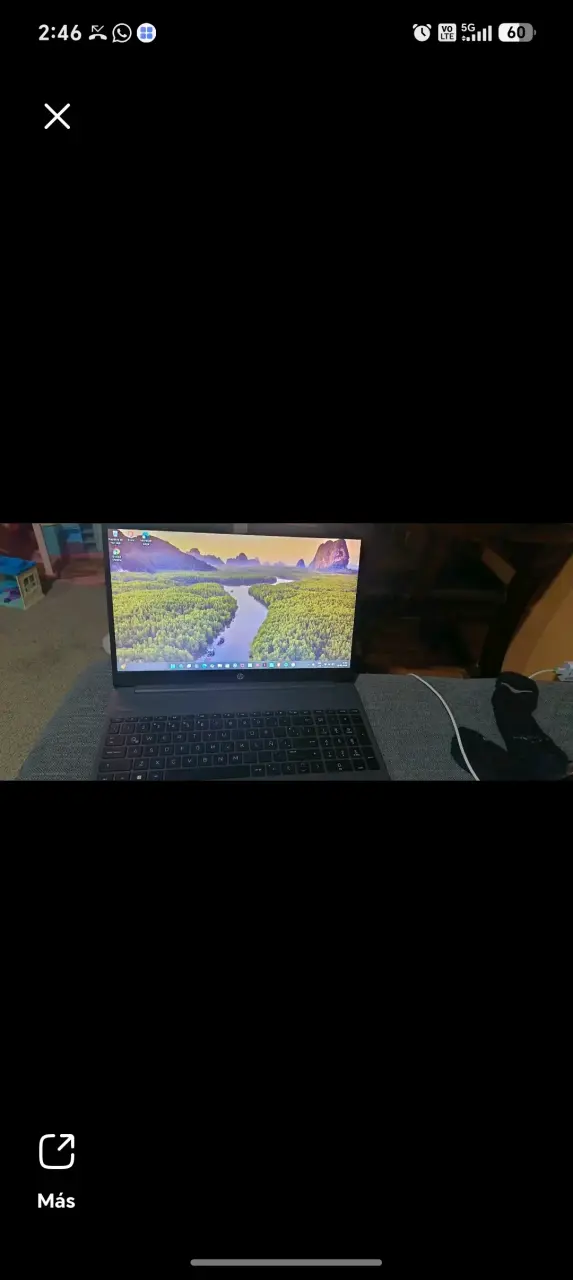 Laptop HP con pantalla de 15 pulgadas - 3