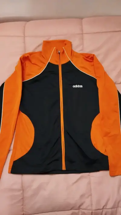Chaqueta Adidas naranja y negra S/m - miniatura 1