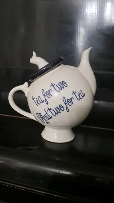 Tetera 1 litrode porcelana 'Tea for Two' blanca - miniatura 1
