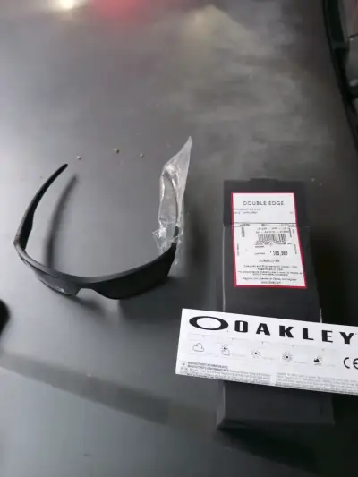 Gafas de sol Oakley Double Edge polarizadas - miniatura 1