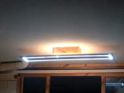Lámpara LED de techo moderna - miniatura 1