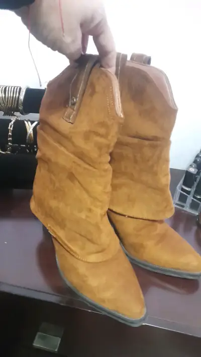 Botas de gamuza marrón para mujer - miniatura 2