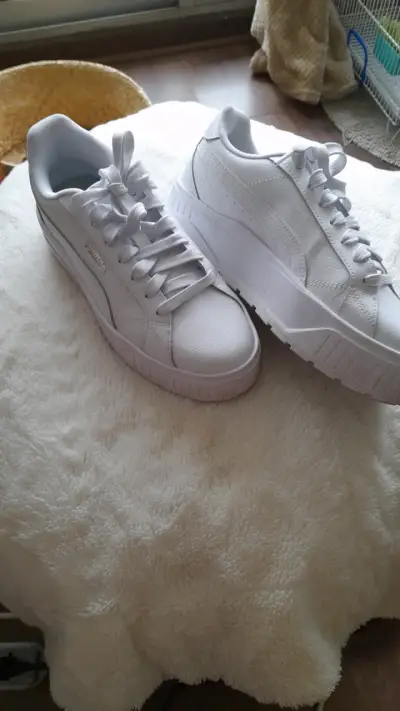 Zapatillas deportivas blancas Puma para mujer - miniatura 3