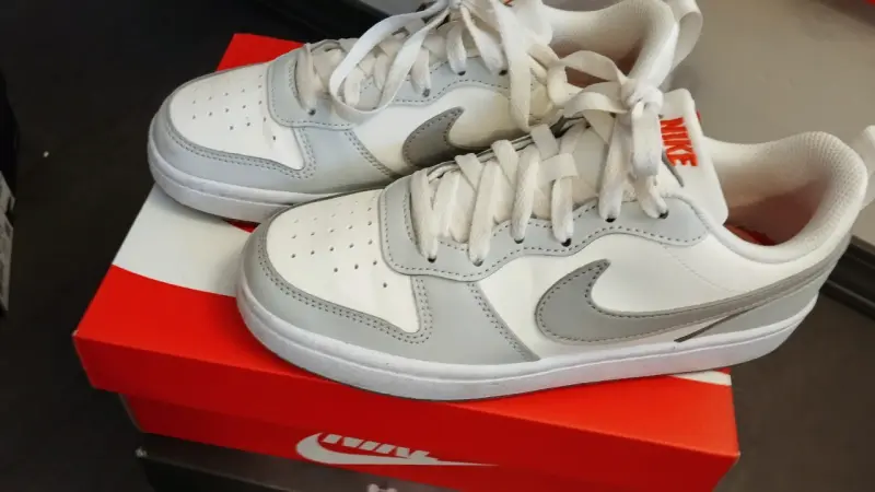 Zapatillas Nike gris court 23cm - 2