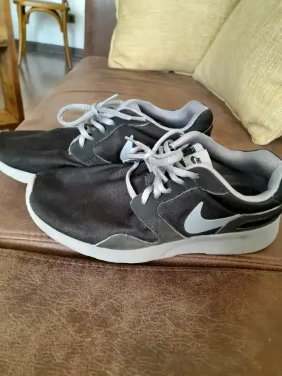 Zapatillas deportivas negras para hombre Nike en buen estado - miniatura 1