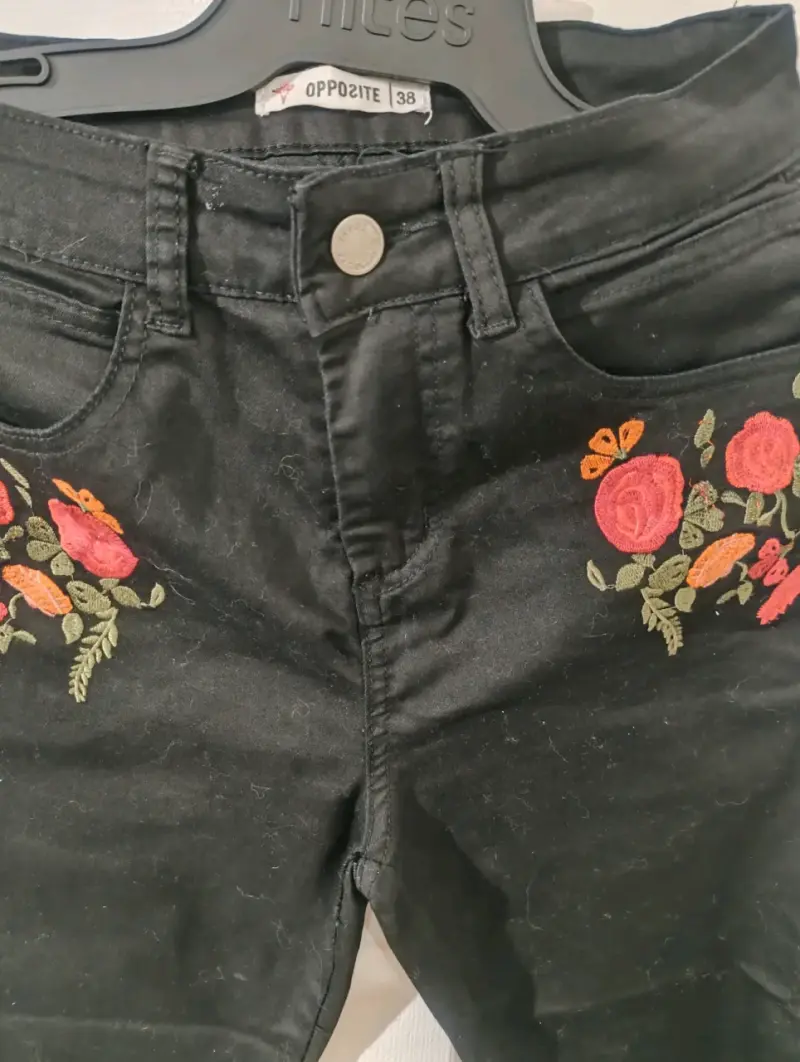 Pantalones negros bordados para mujer talla 38 - 2
