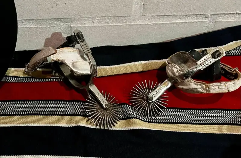 Conjunto de Huaso Chileno con Sombrero y Faja - 2