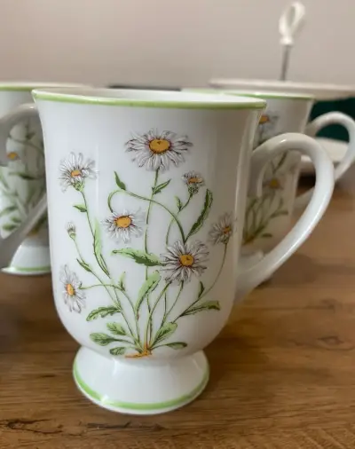 Set 4 Tazas de Porcelana vintage - miniatura 1