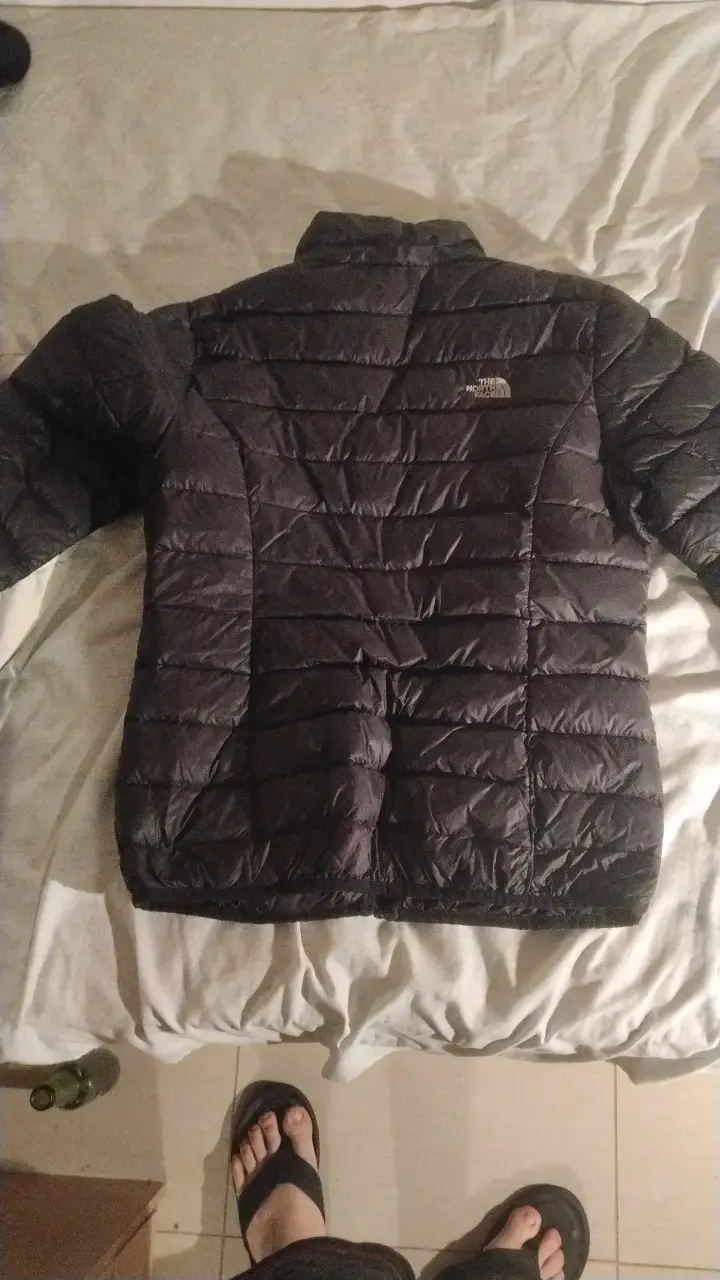 Parka acolchada de plumas  negra The North Face - 3