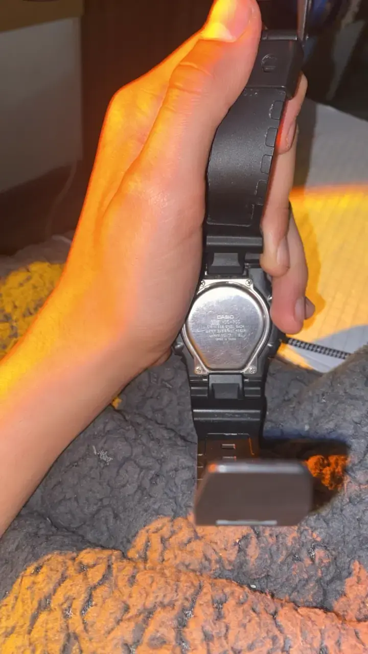 Reloj Casio resistente al agua con cronómetro - 3
