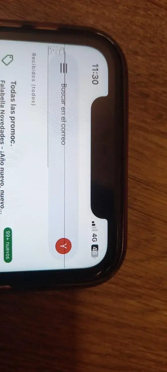 iPhone 11 con pantalla dañada - 1