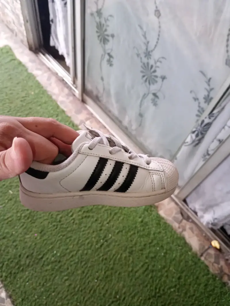 Zapatillas Adidas Superstar para niños blancas - 2