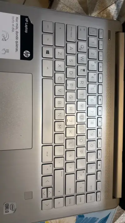Laptop HP 14-dq1014la Intel Core i3 - miniatura 1