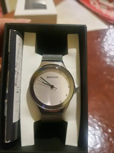 Reloj Bering de acero inoxidable para mujer - miniatura 1