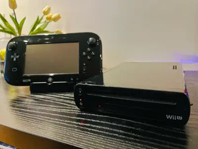 Consola Nintendo Wii U con GamePad - miniatura 1