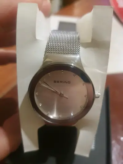Reloj Bering de acero inoxidable para mujer - miniatura 2