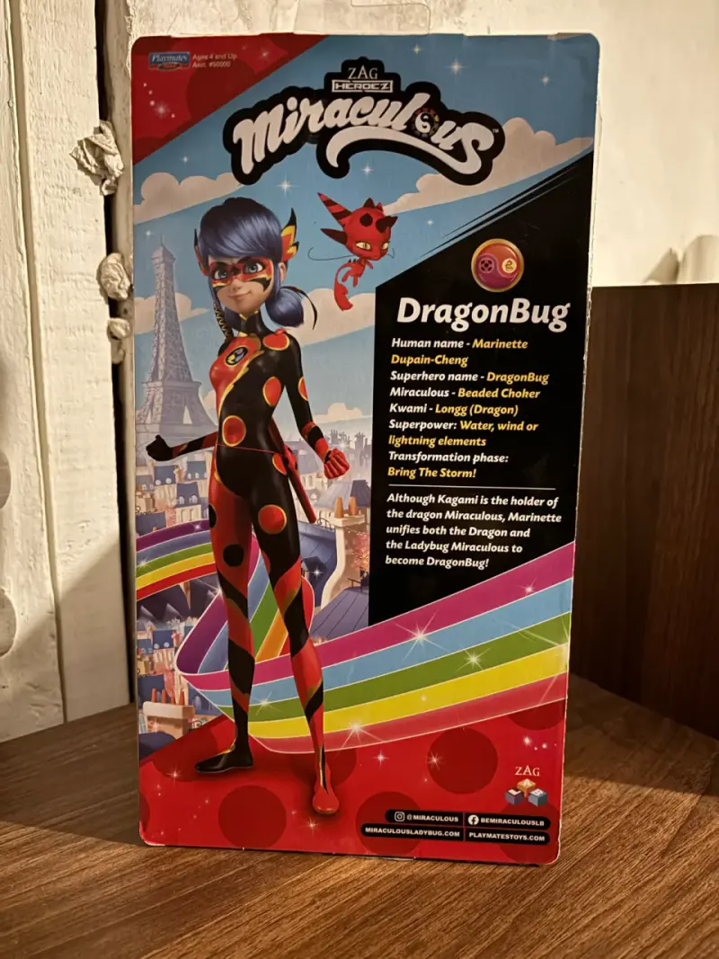 Muñeca Miraculous DragonBug con Accesorios - 2