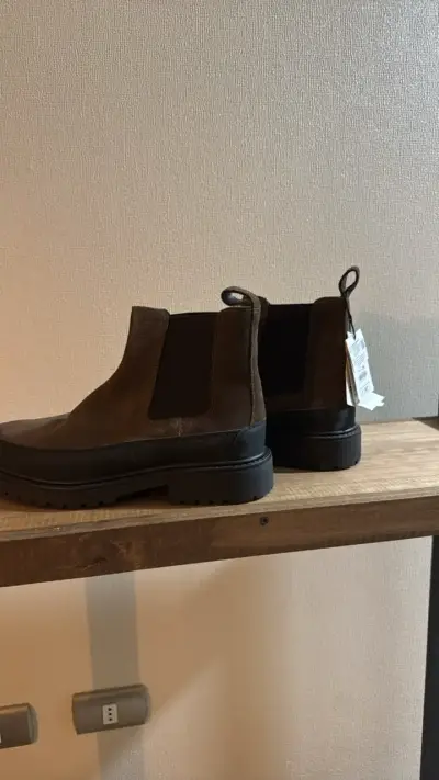 Botines Chelsea de cuero marrón para hombre - miniatura 1