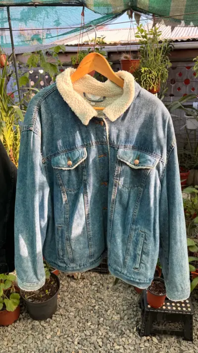 Chaqueta de mezclilla con forro de lana sintética - miniatura 1