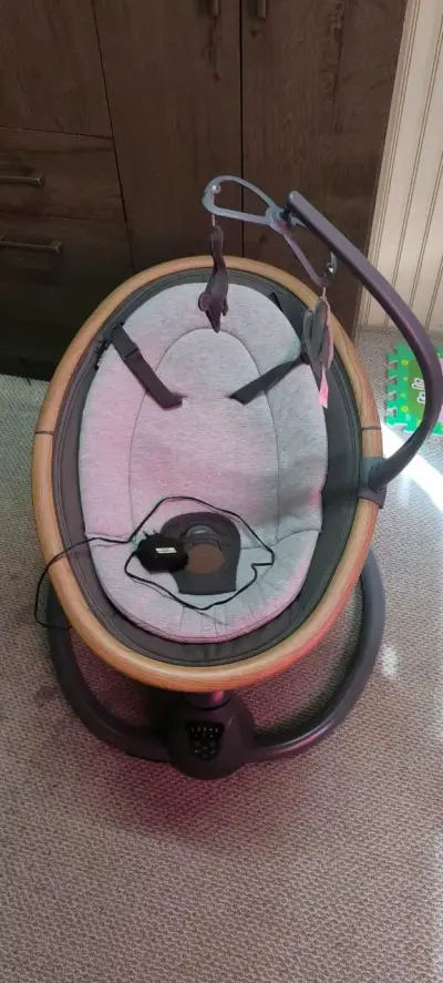 Silla mecedora para bebé con soporte ajustable - miniatura 1