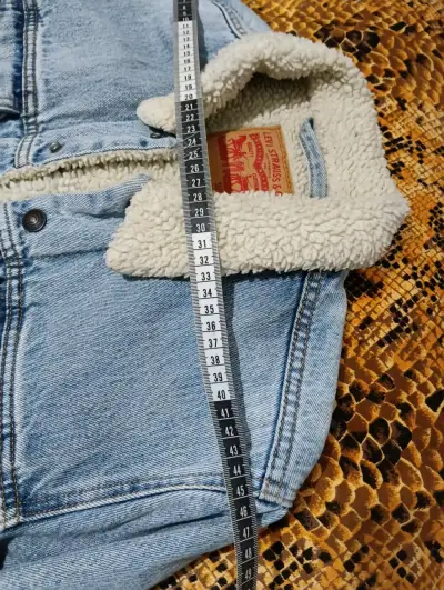 Chaqueta de mezclilla Levi's con forro de borrego - miniatura 4