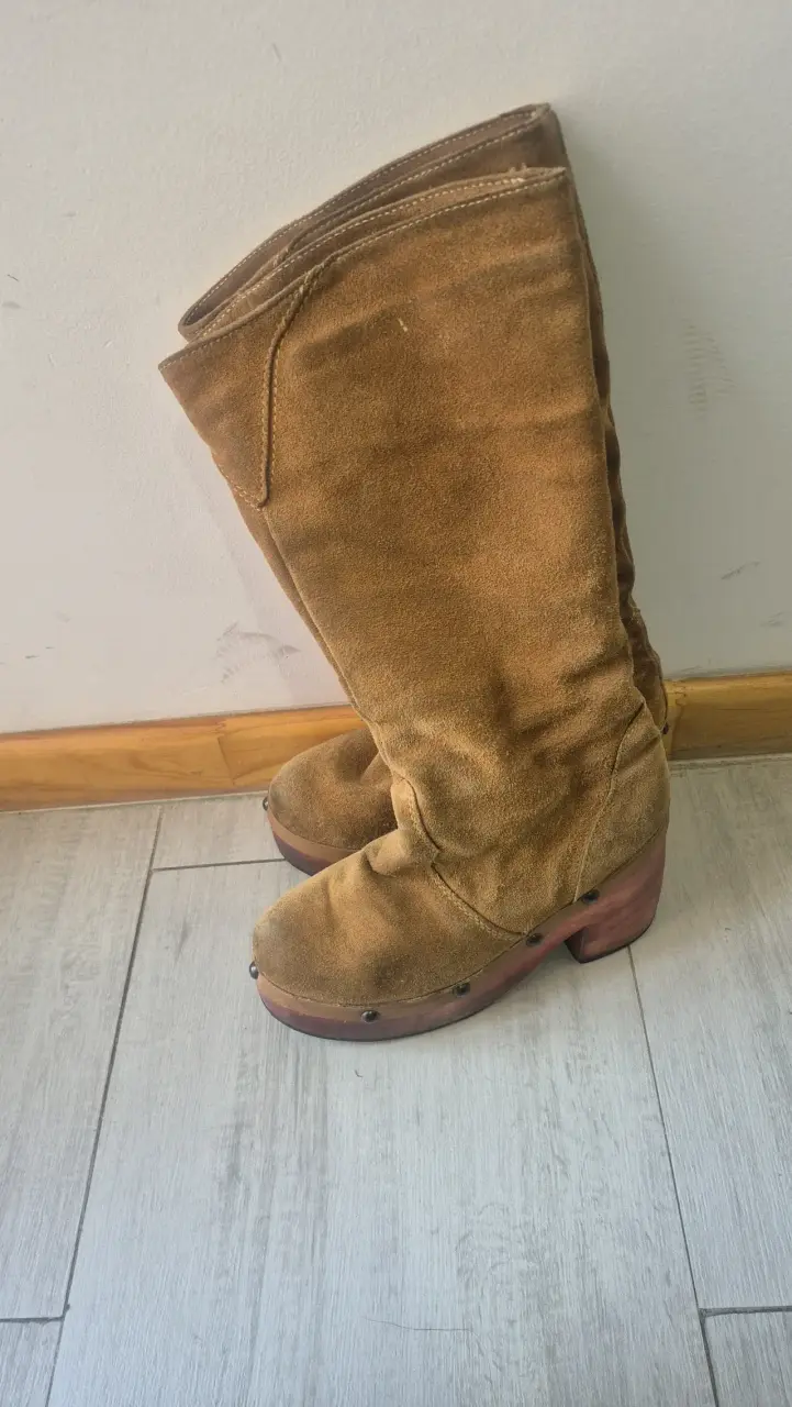 Botas de gamuza marrón con plataforma - 2