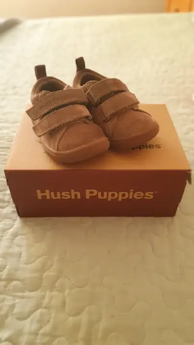 Zapatos de bebé Hush Puppies marrones - miniatura 2