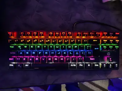 Teclado mecánico Hp GK200 - miniatura 1
