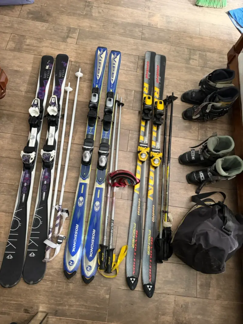 Lote de Ski Fischer y Rossignol con botas y baston - 5