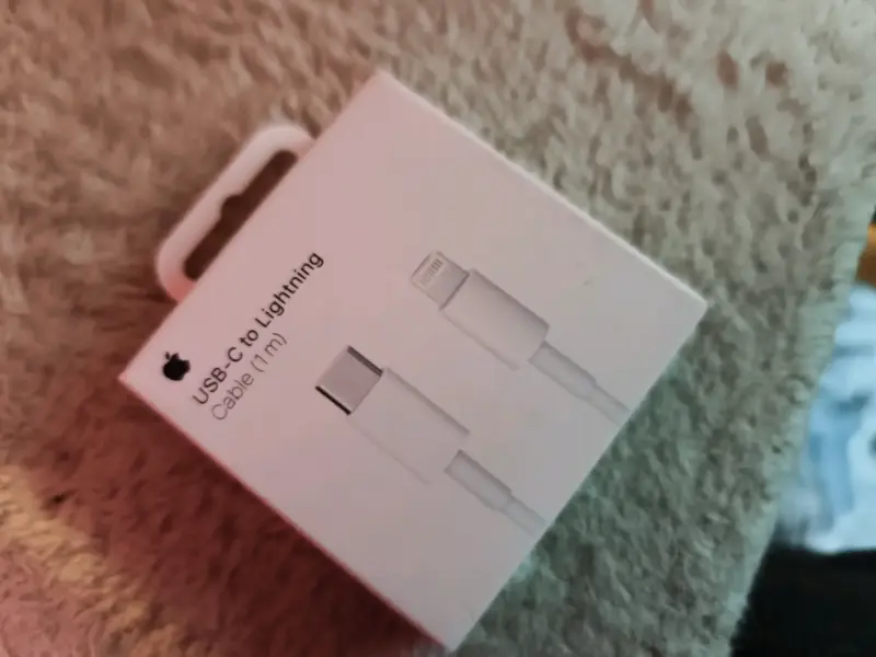 Cable USB-C a Lightning Apple 1m nuevo - 1