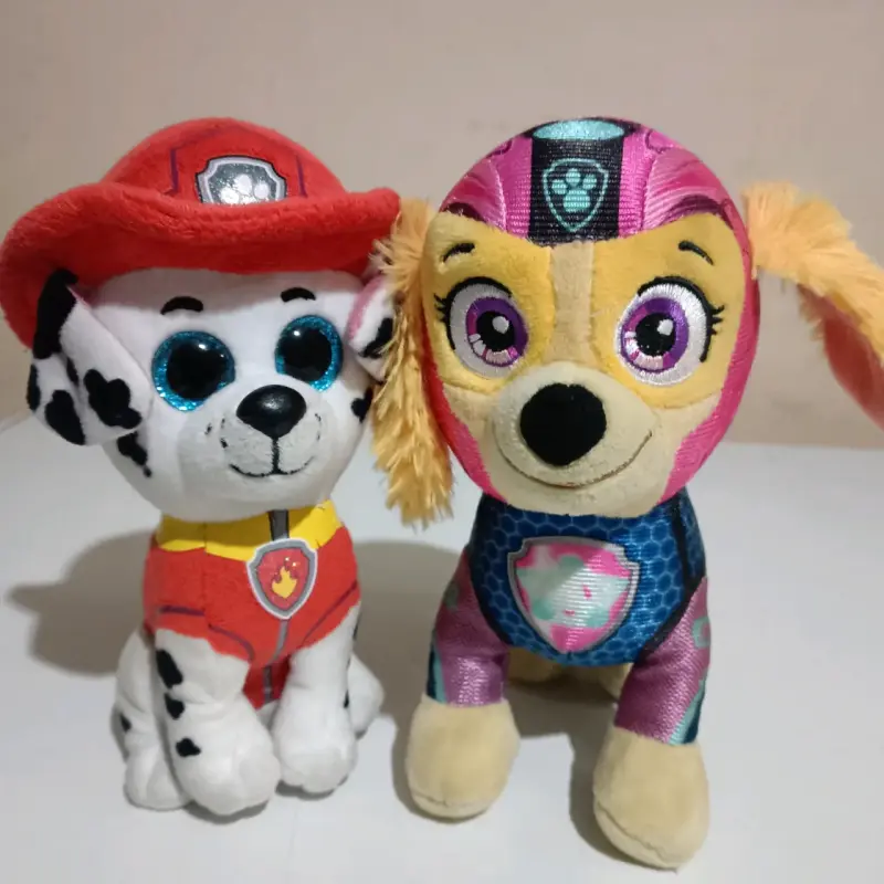 Peluches de personajes Paw Patrol Marshall y Skye