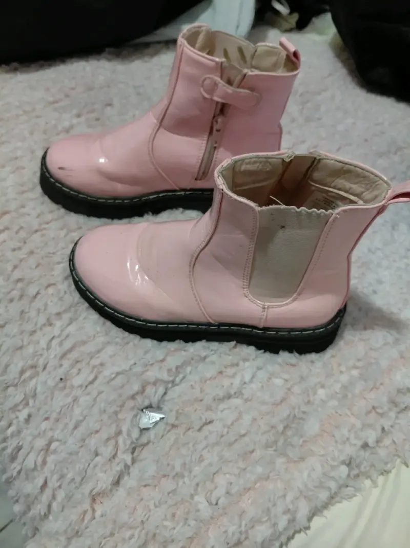 Botas rosadas para niña con cierre lateral - 2