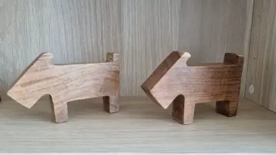 Decoración de madera en forma de perro - miniatura 4