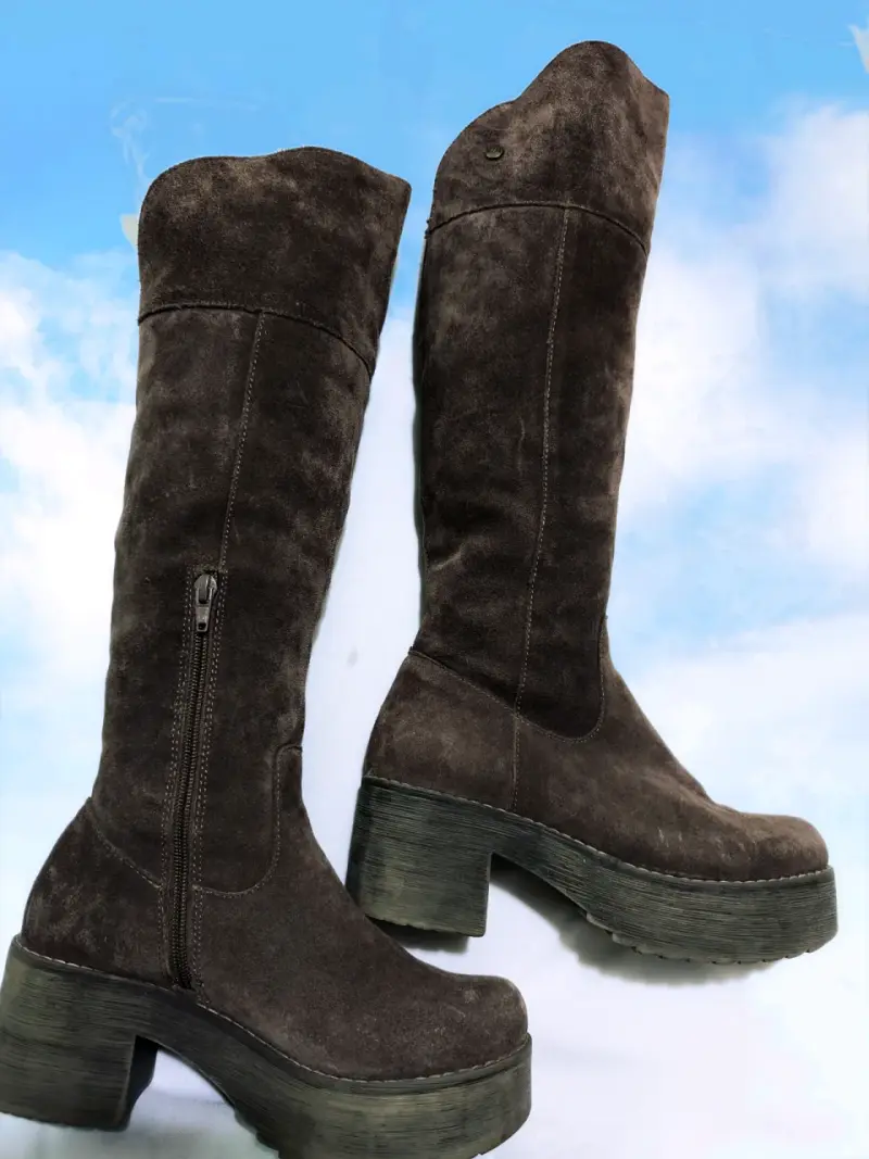Botas de gamuza marrón con plataforma - 1