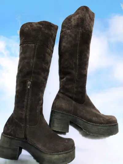 Botas de gamuza marrón con plataforma - miniatura 1