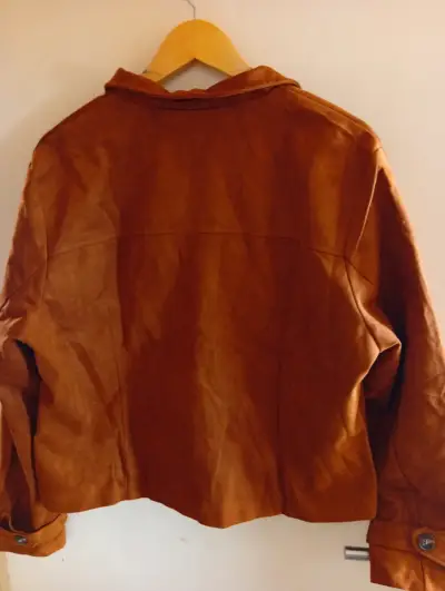 Chaqueta de gamuza marrón para mujer - miniatura 2