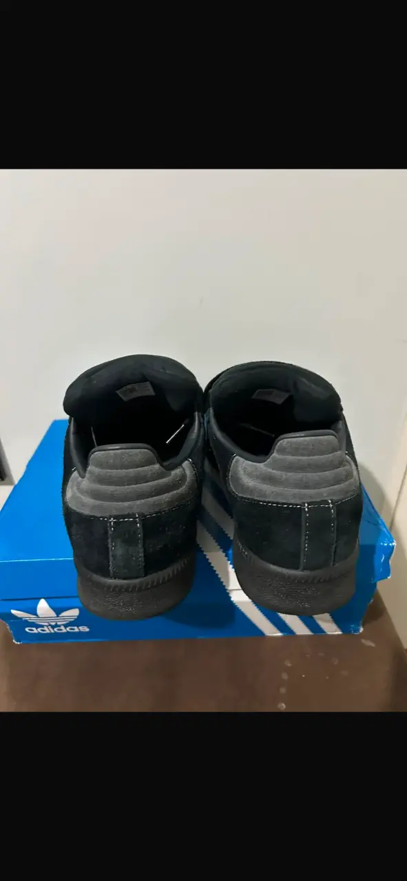 Zapatillas Adidas Samba negras en buen estado - 2
