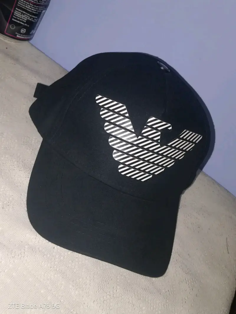 Gorra negra Emporio Armani con logo - 1