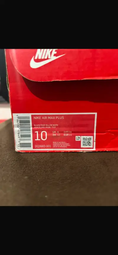 Zapatillas Nike Air Max Plus TN negras y amarillas - miniatura 5