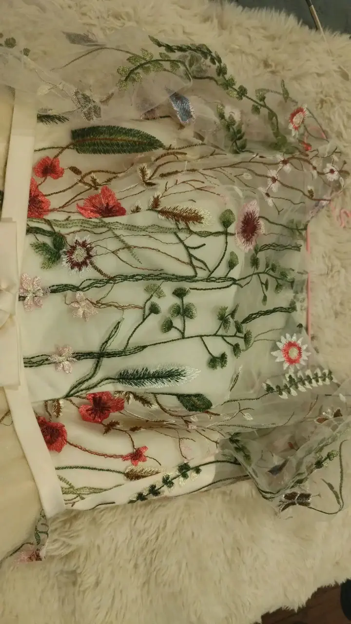 Vestido de fiesta bordado con flores - 2