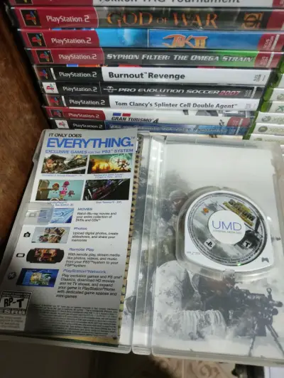 Juego PSP SOCOM U.S. Navy SEALs Fireteam Bravo 3 - miniatura 4