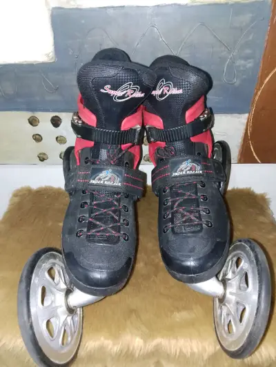 Patines de velocidad Super Roller negros y rojos - miniatura 1