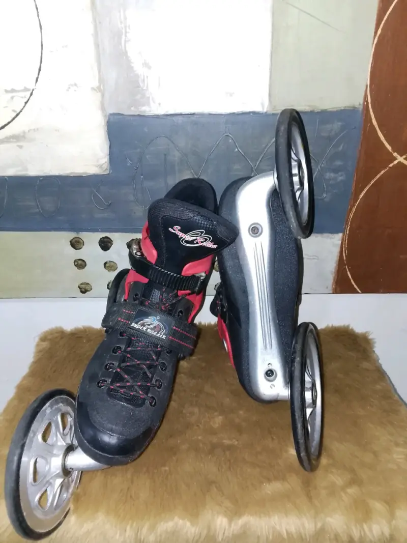 Patines de velocidad Super Roller negros y rojos - 2