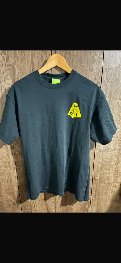 Polera negra HUF con diseño de araña - miniatura 1