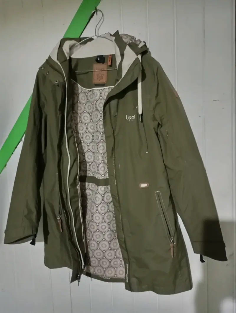 Parka verde con capucha Upp - 4