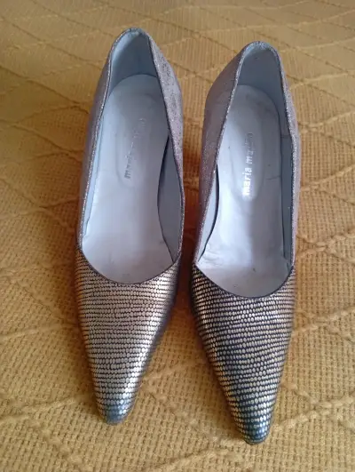 Zapatos de tacón alto dorados Maria Mare - miniatura 1