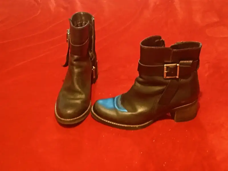 Botines de cuero negro con hebilla - 2