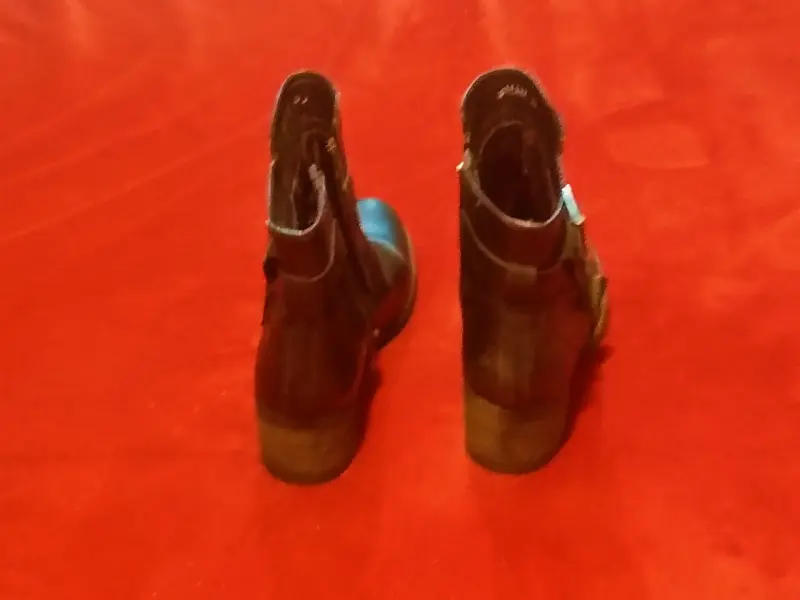 Botines de cuero negro con hebilla - 3
